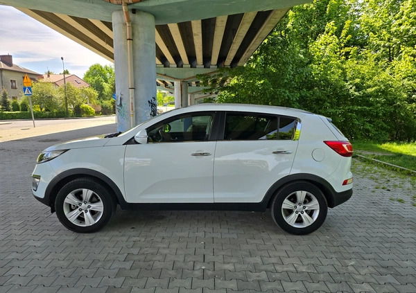 Kia Sportage cena 45999 przebieg: 178000, rok produkcji 2010 z Olkusz małe 137